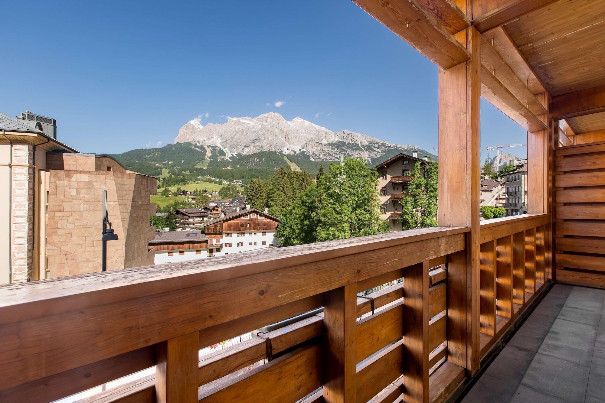 Radisson Residences Savoia Palace Cortina dʼAmpezzo Dış mekan fotoğraf