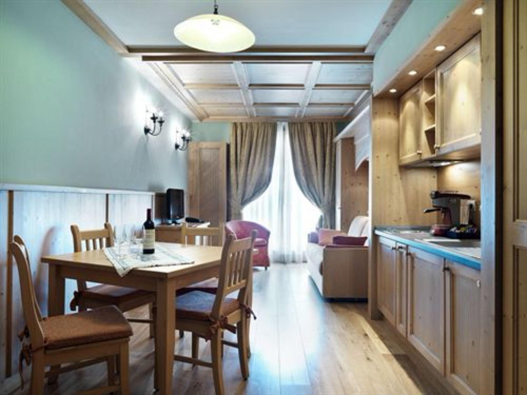 Radisson Residences Savoia Palace Cortina dʼAmpezzo Dış mekan fotoğraf