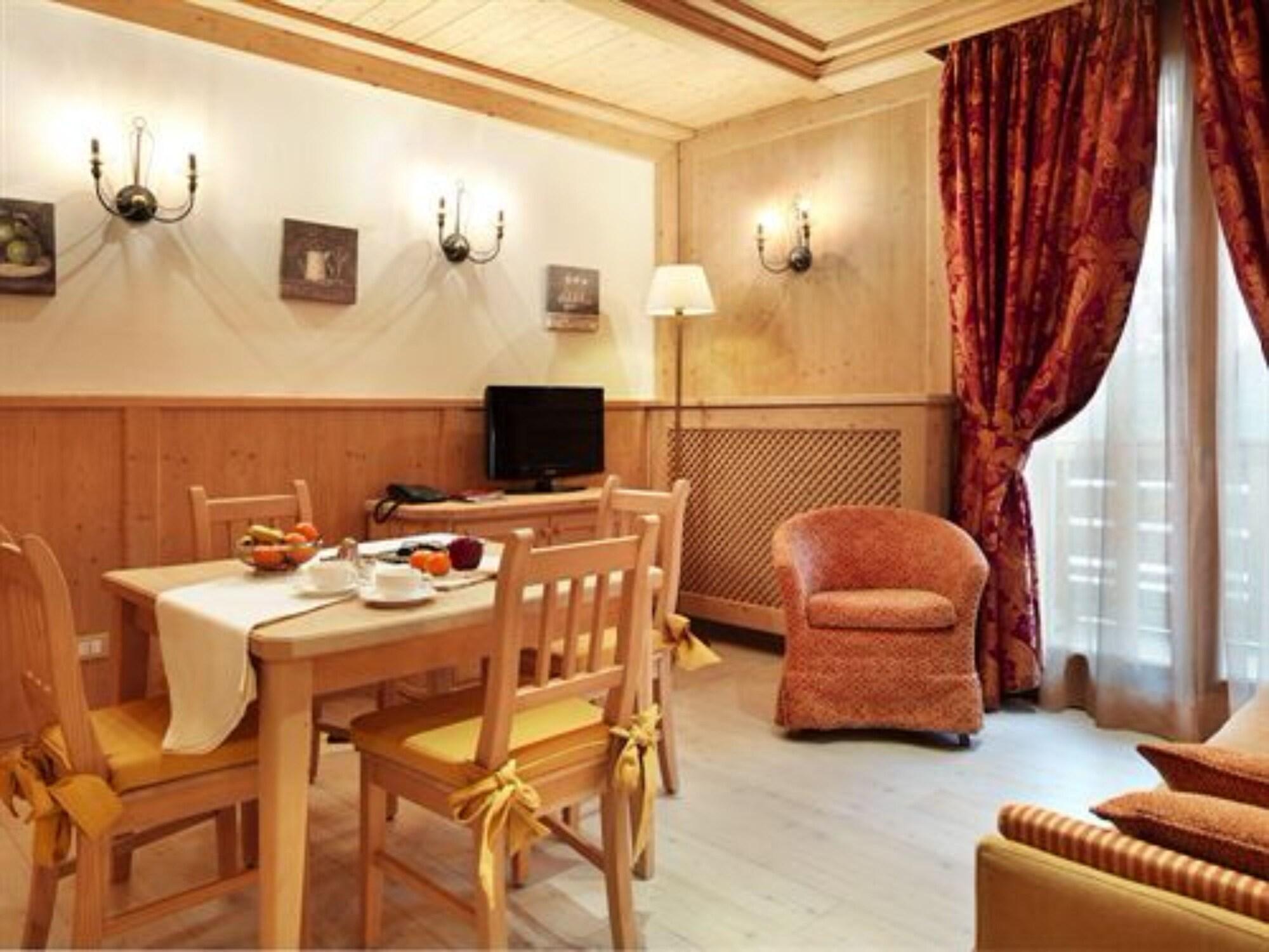Radisson Residences Savoia Palace Cortina dʼAmpezzo Dış mekan fotoğraf