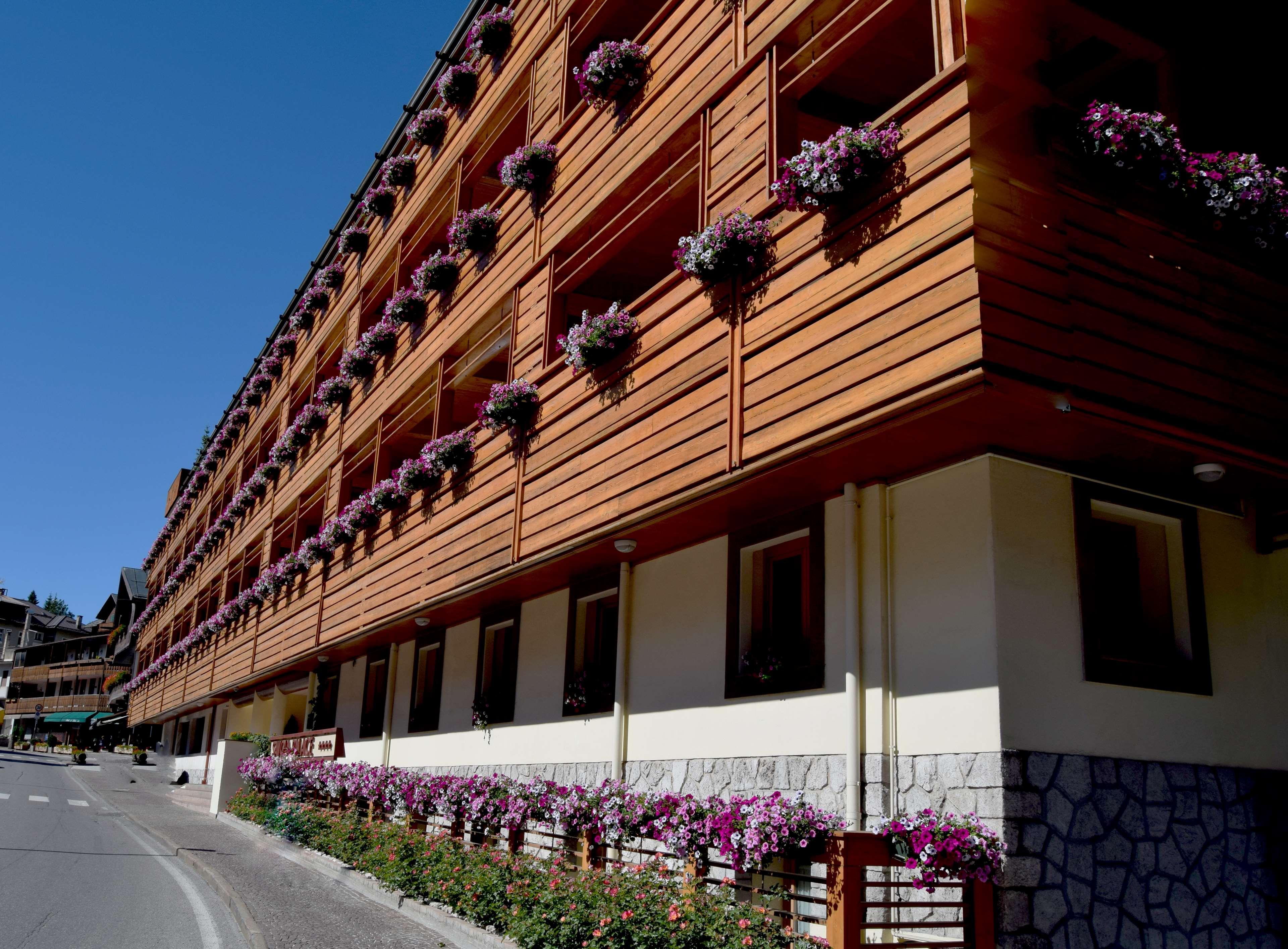 Radisson Residences Savoia Palace Cortina dʼAmpezzo Dış mekan fotoğraf